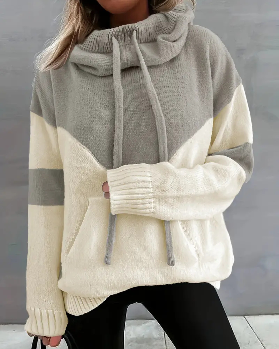 RÍONA™ - Dual-Tone Cozy Hoodie