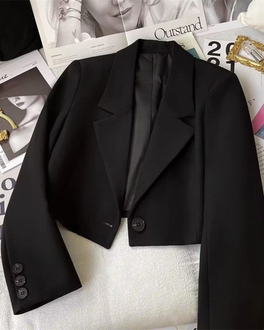 CORALIE™ - Sophisticated Cropped Blazer